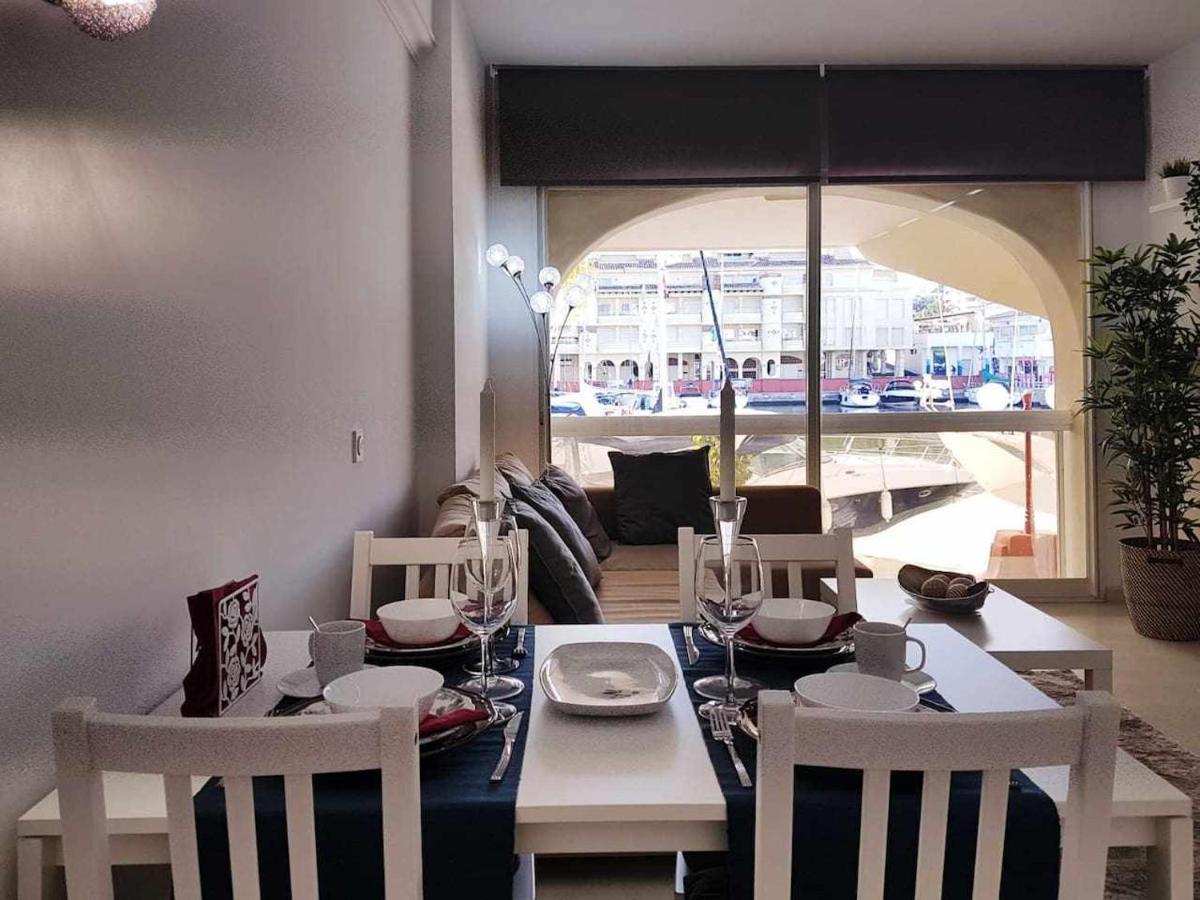 Lujoso Apartamento En De La Isla De Puerto Marina بينالماذينا المظهر الخارجي الصورة