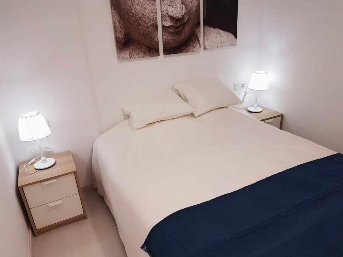 Lujoso Apartamento En De La Isla De Puerto Marina بينالماذينا المظهر الخارجي الصورة