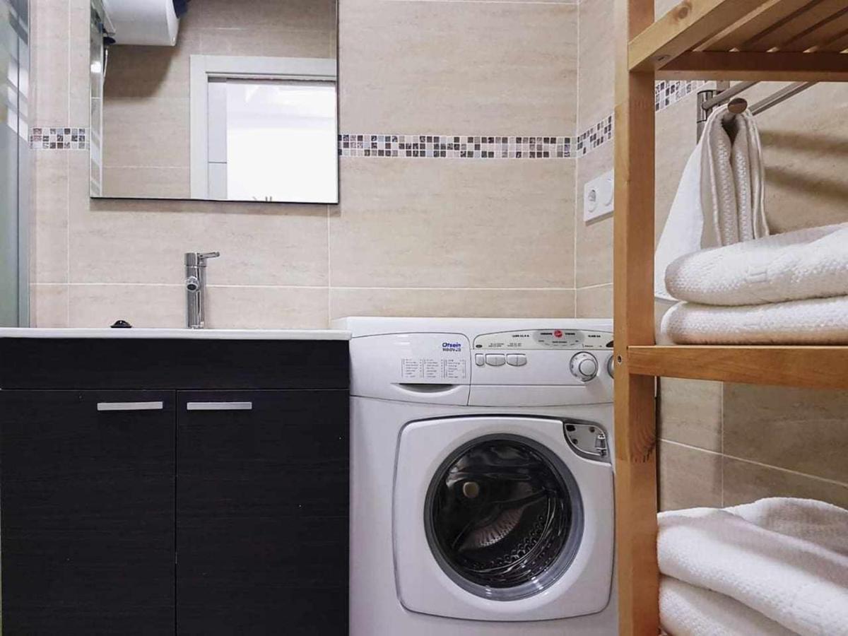 Lujoso Apartamento En De La Isla De Puerto Marina بينالماذينا المظهر الخارجي الصورة