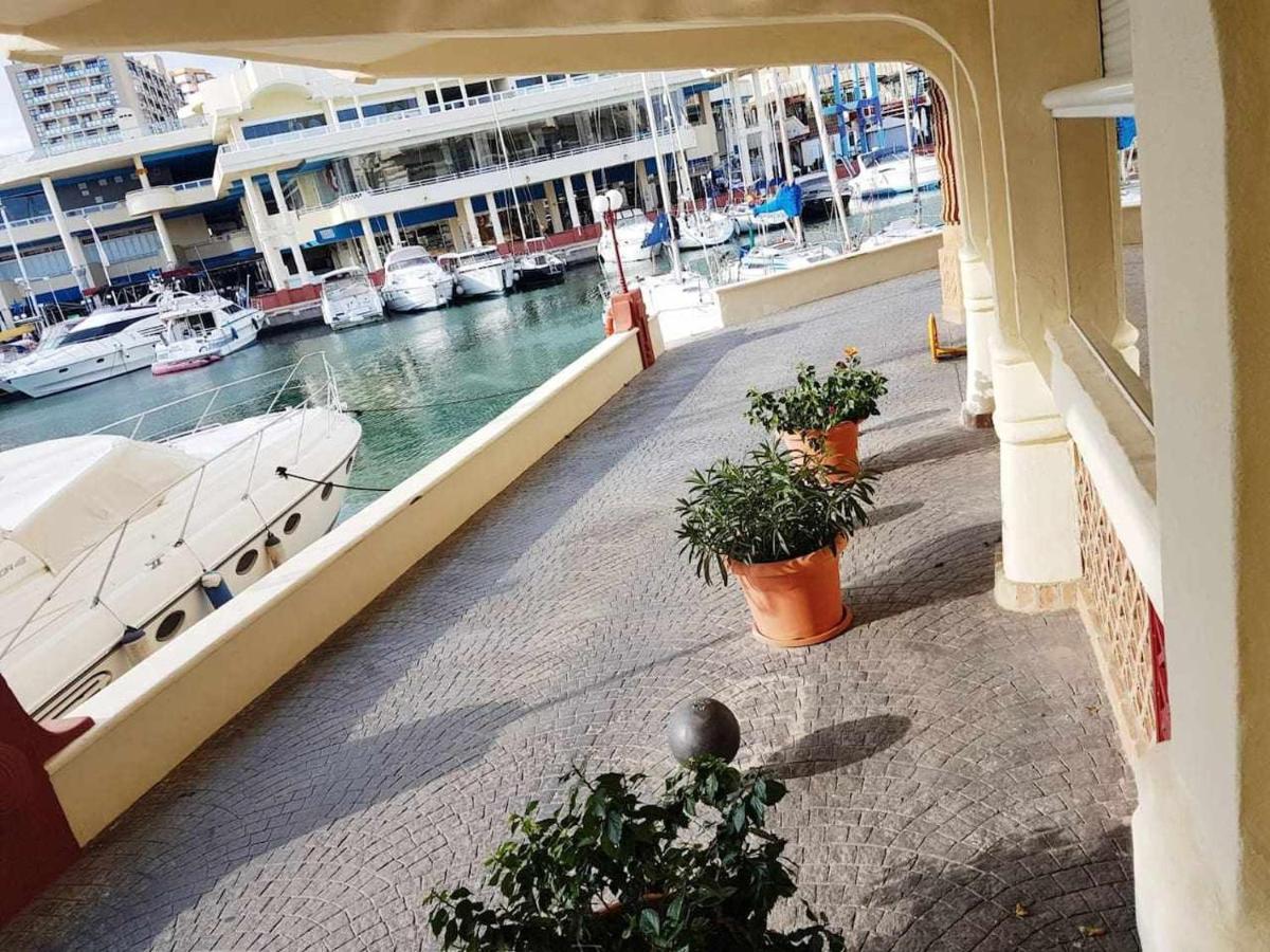 Lujoso Apartamento En De La Isla De Puerto Marina بينالماذينا المظهر الخارجي الصورة